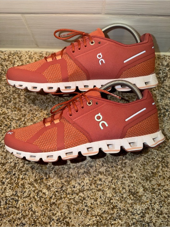 On Clouds Shoes - On Running Women's Rust/White Cloudflow Sneakers